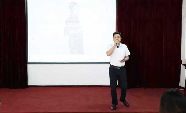 乾港集團(tuán)8月員工生日會