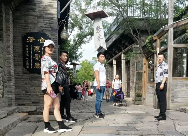 乾港集團(tuán)商務(wù)部?jī)?yōu)秀經(jīng)理人旅游活動(dòng)